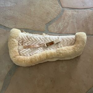 Fleeceworks Wither Relief Equine Half Pad - white,  medium